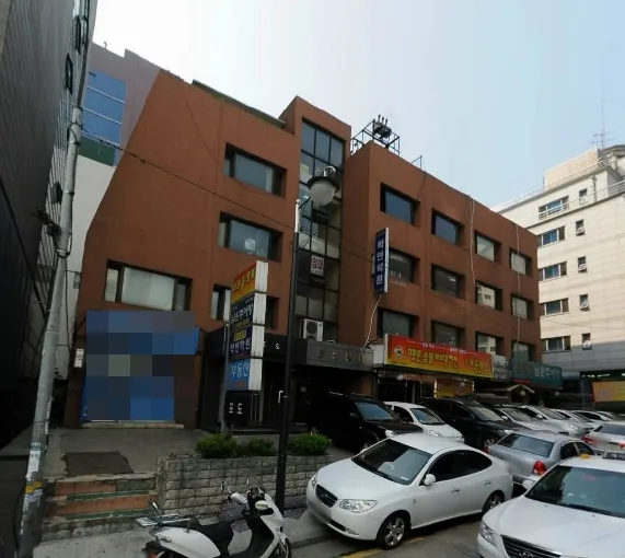 동신빌딩 외관 1