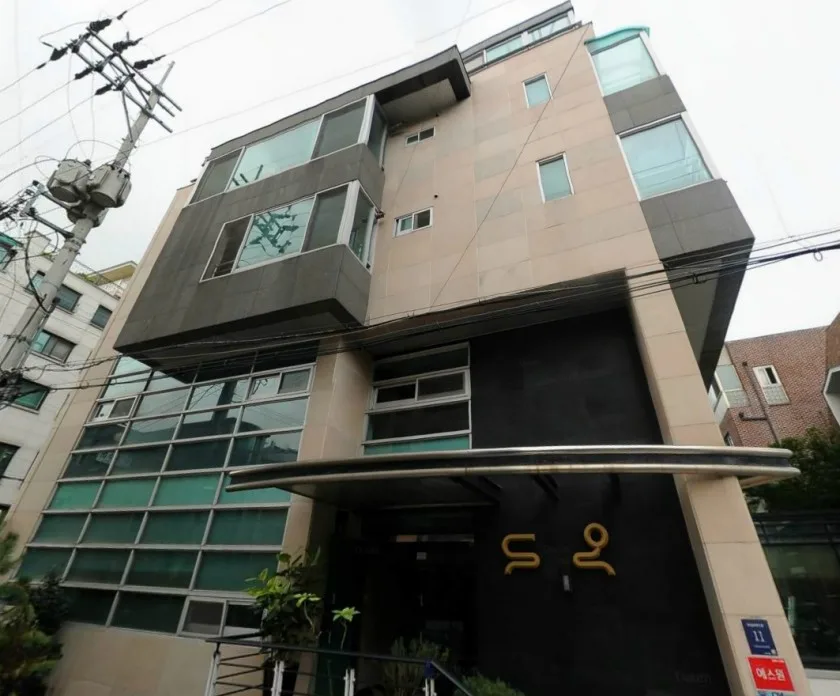 두옥빌딩 외관 2