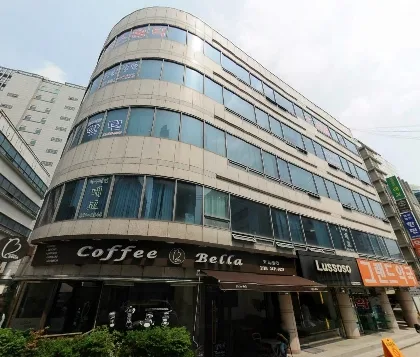 우서빌딩 외관 2