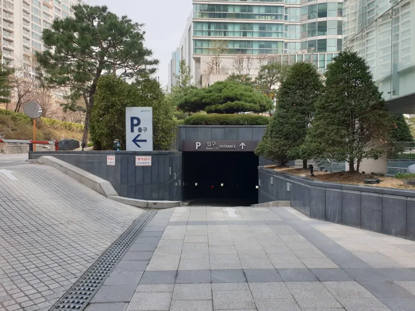KPX빌딩 외관 7