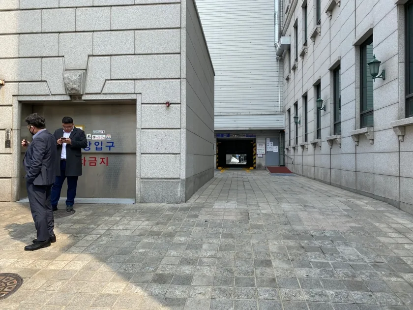 평원빌딩 외관 6