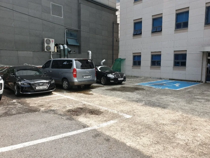 우일빌딩 외관 6