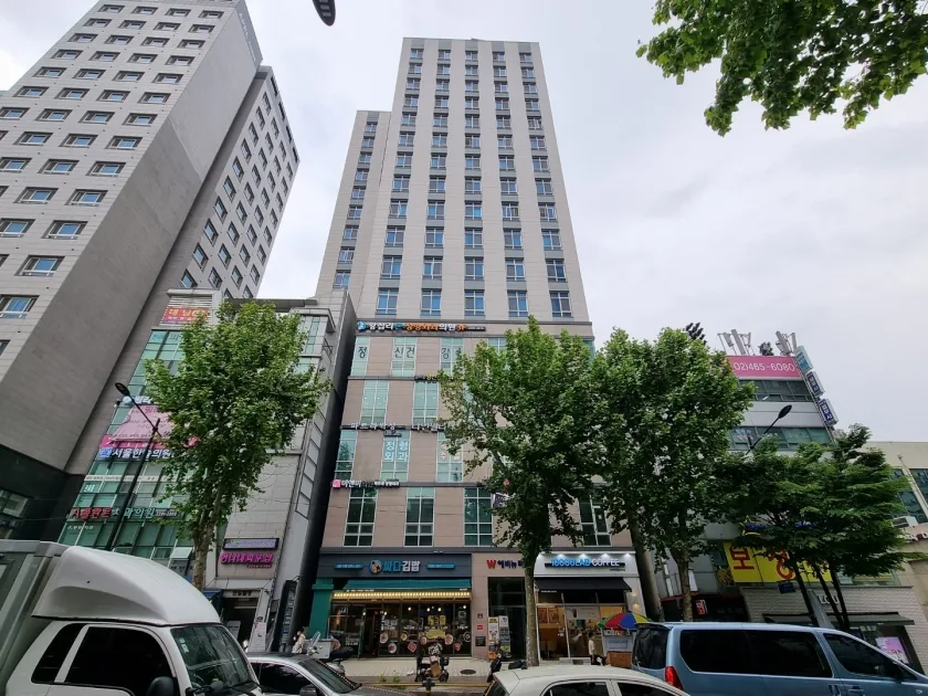 W에비뉴타워 외관 1