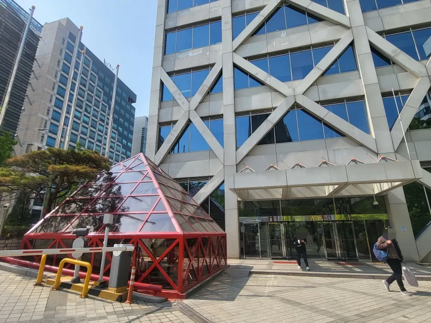 두산빌딩 외관 2
