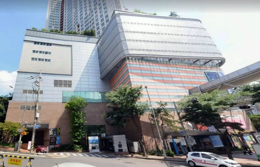 나인스에비뉴 외관 2