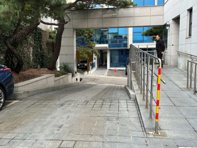 송현빌딩 외관 12