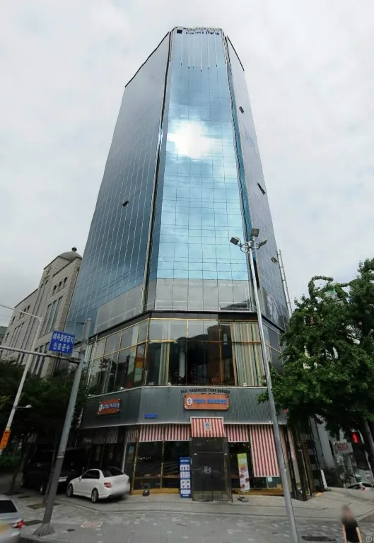 W Tower 외관 2