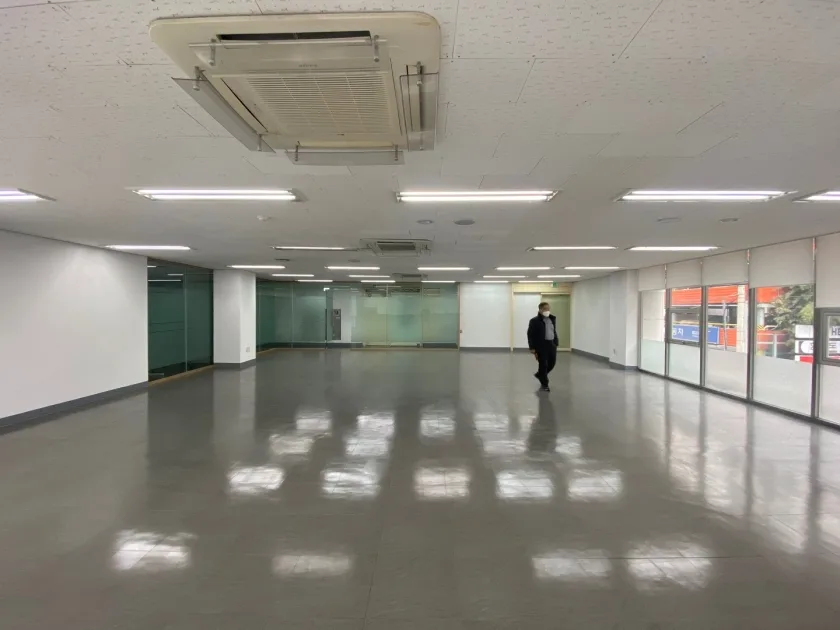 창조빌딩 외관 5