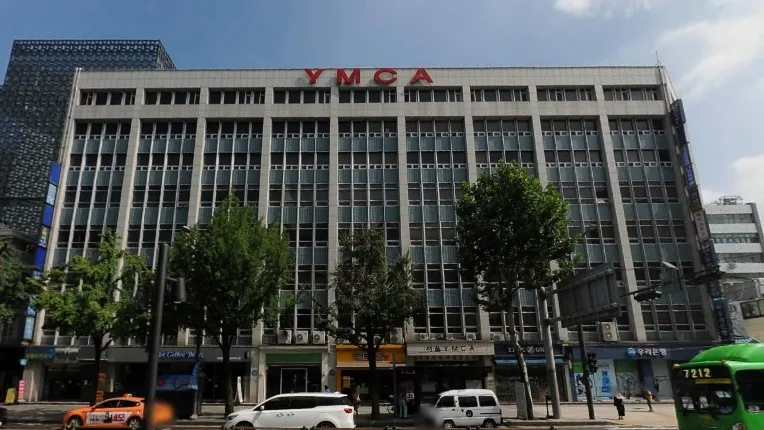 서울 YMCA 외관 2