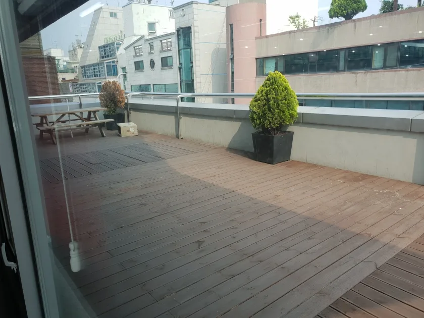 조앤리빌딩 외관 5