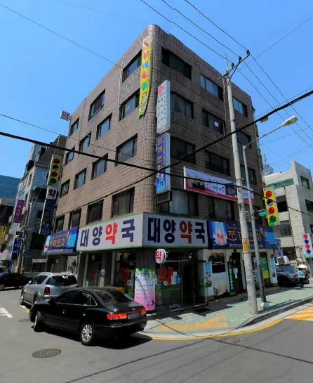 금관빌딩 외관 1