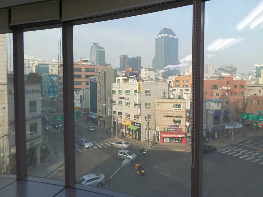 청보빌딩 외관 6