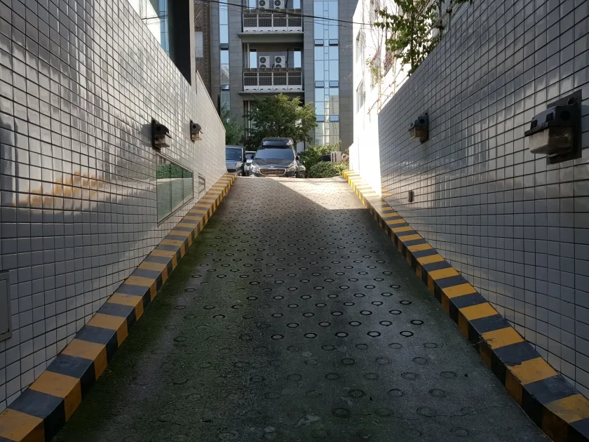 이담빌딩 외관 8