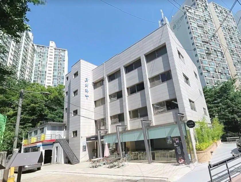 두리하나 빌딩 외관 2