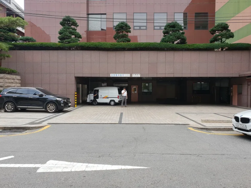 신영빌딩 외관 9
