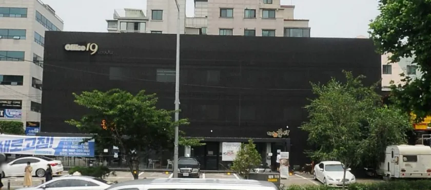 오피스19 외관 2