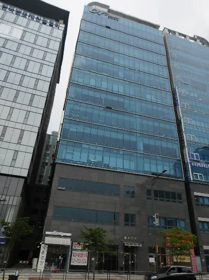 판교알파빌딩 외관