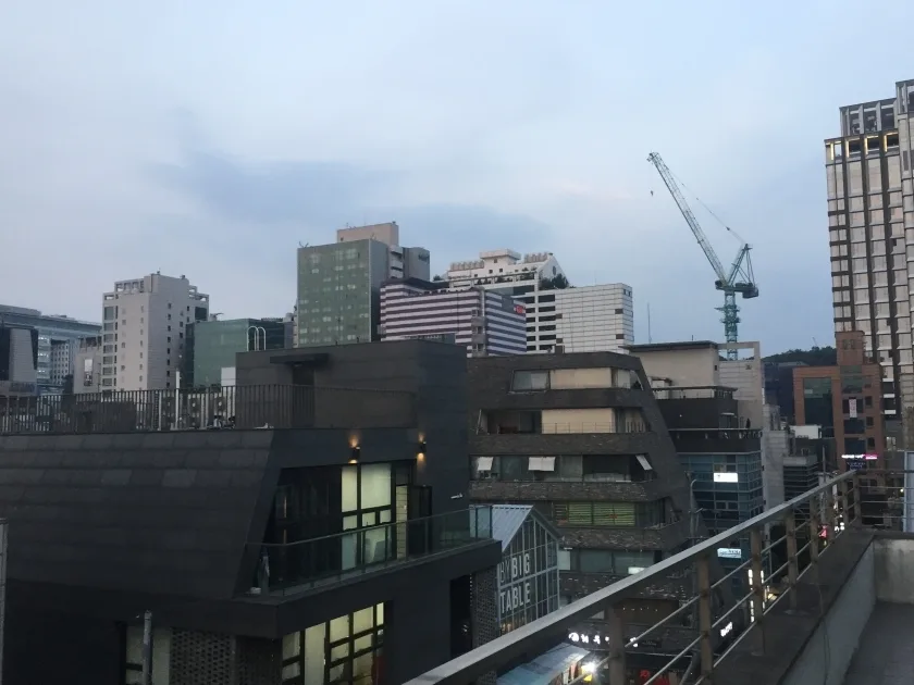 청운빌딩 외관 6