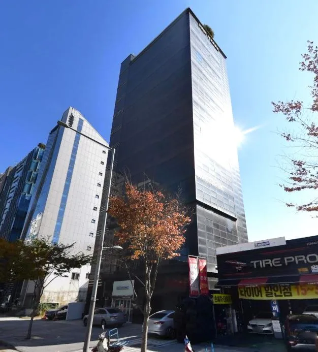 몽베르빌딩 외관 2
