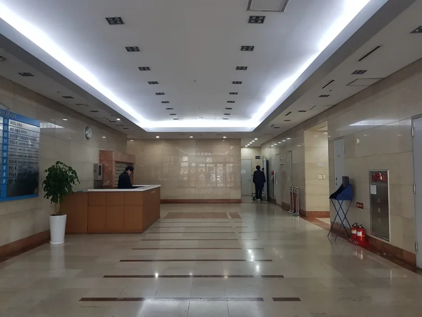 한국노총빌딩 외관 2