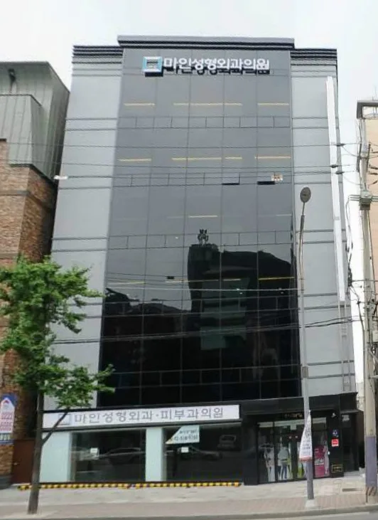 영석빌딩 외관 1