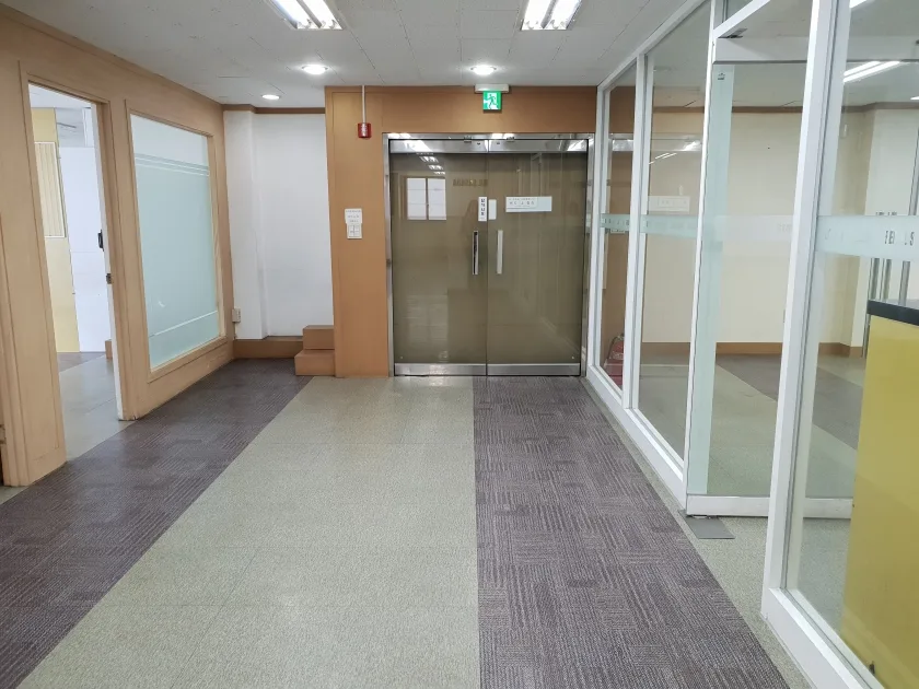AK빌딩 외관 9