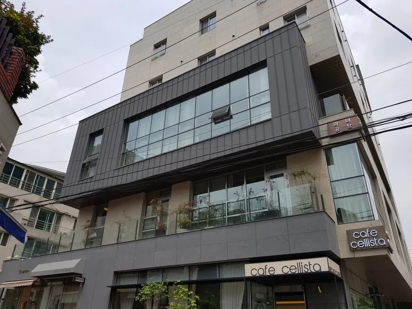 우림빌딩 외관 2