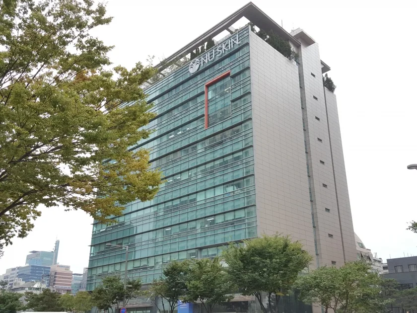 레베쌍트빌딩 외관 1