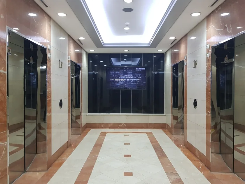한국노총빌딩 외관 3
