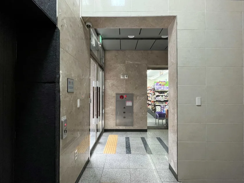 로얄빌딩 외관 7