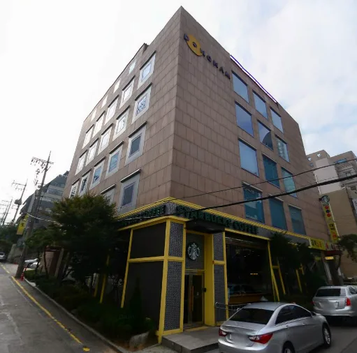 동남유화빌딩 외관 2