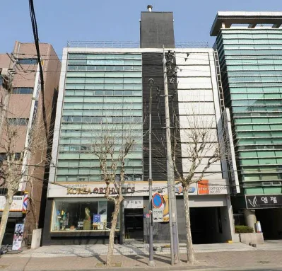 동희빌딩 외관 1