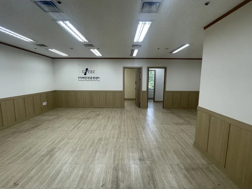 인스토피아빌딩 외관 10