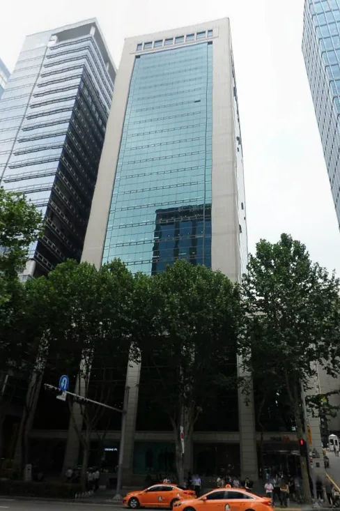 신한라이프빌딩 외관 2