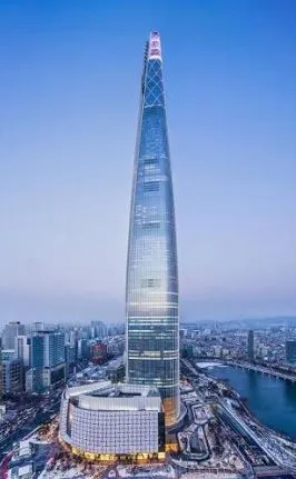 롯데월드타워 외관 2