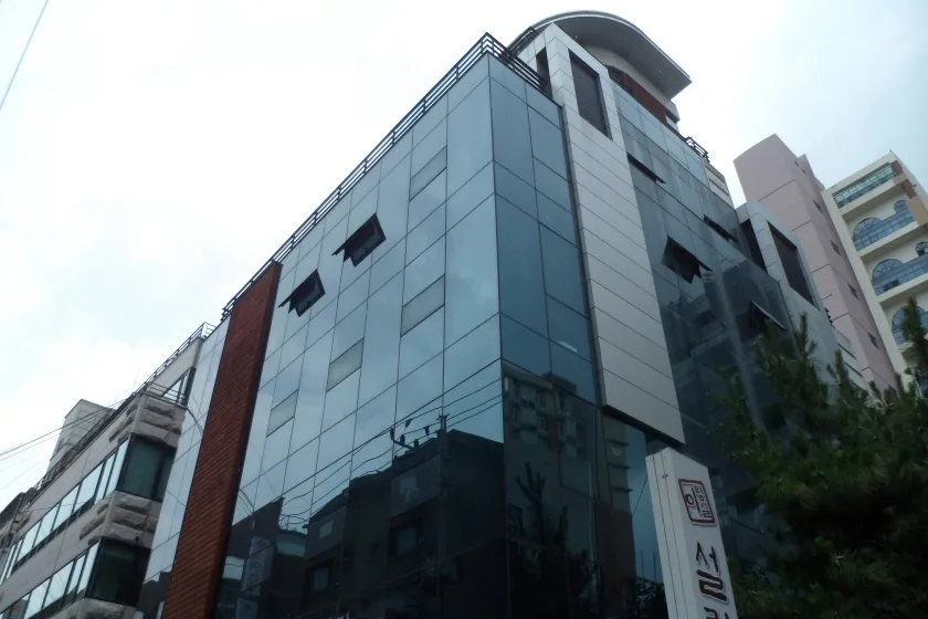그라비타스빌딩 외관 3