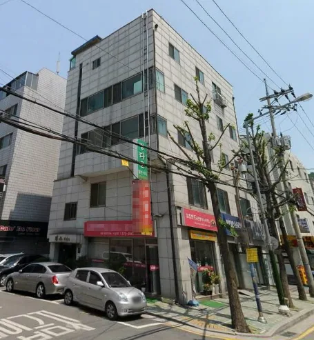 킴스빌딩 외관 1
