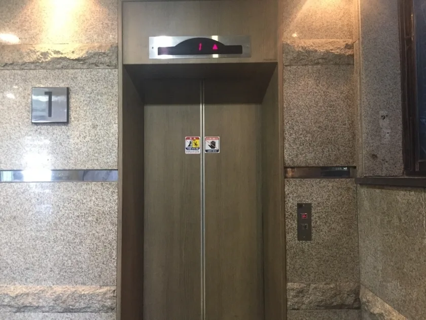 공도빌딩 외관 4