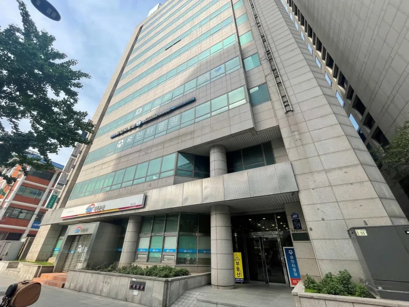 청담빌딩 외관 2