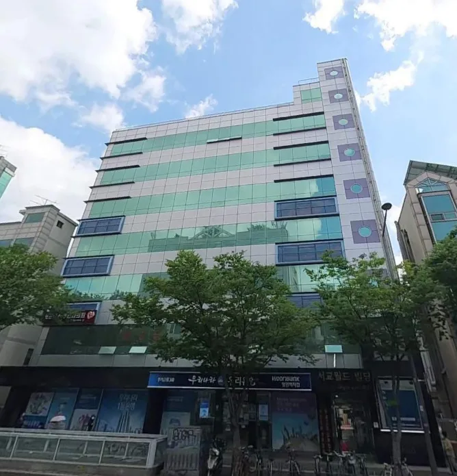서교월드빌딩 외관 2
