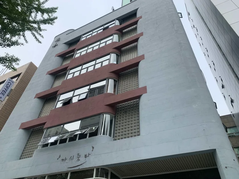 삼본빌딩 외관 4