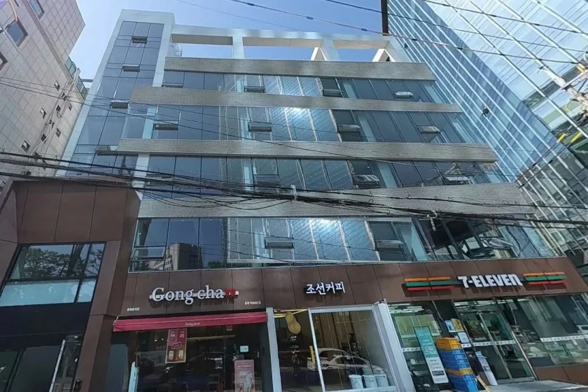 근영빌딩 외관 3