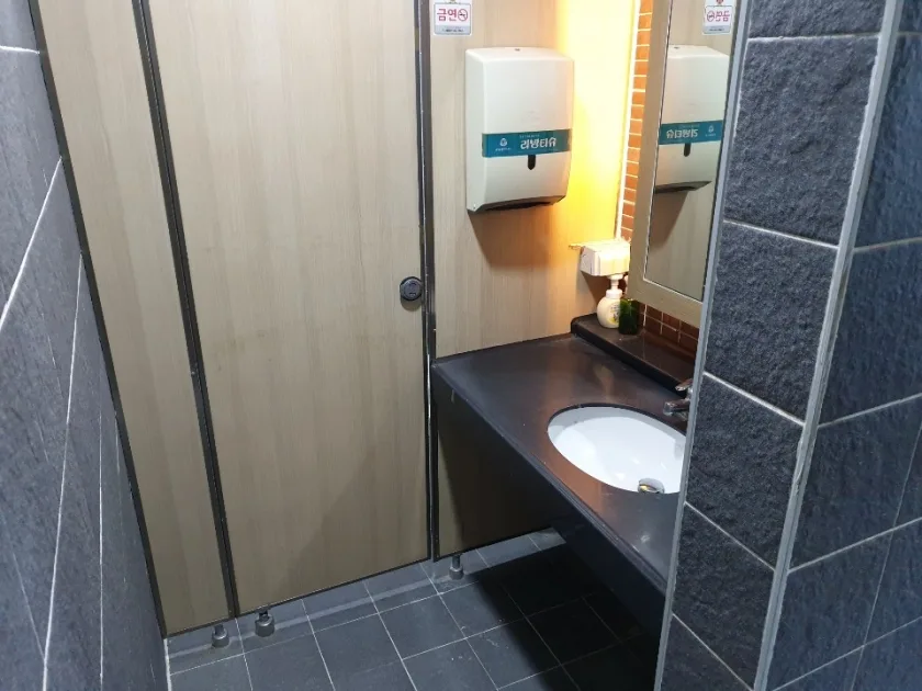삼봉빌딩 외관 8