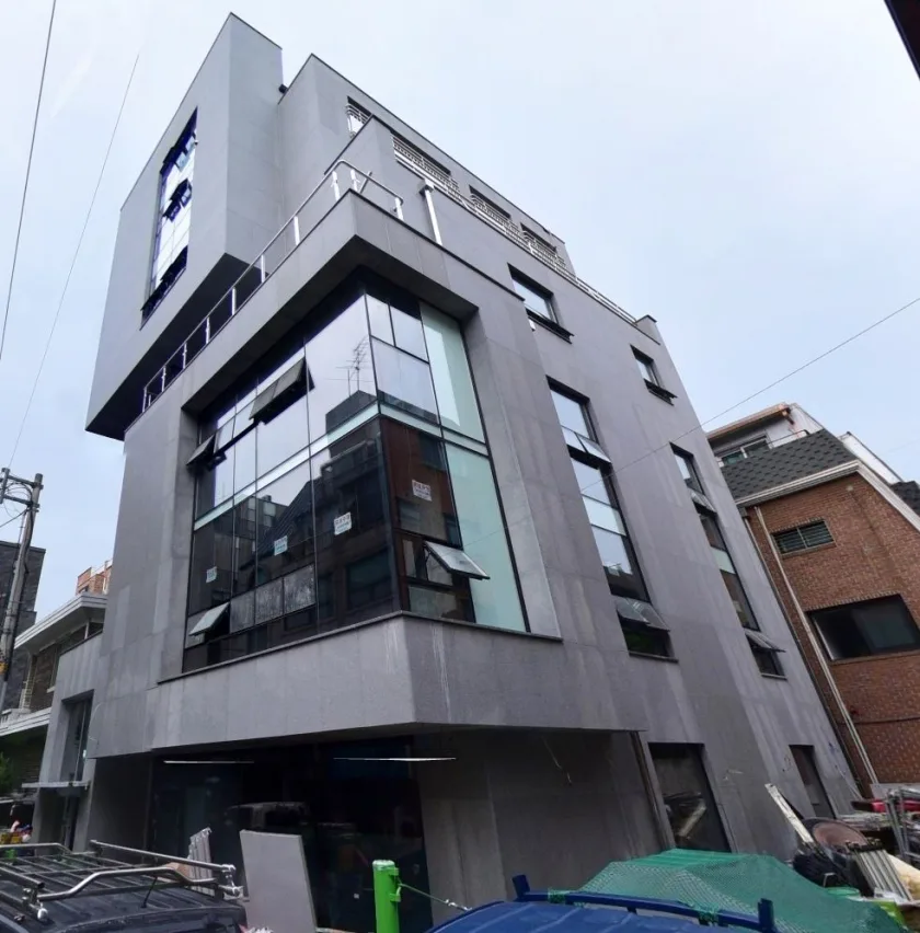 폼20빌딩 외관 1