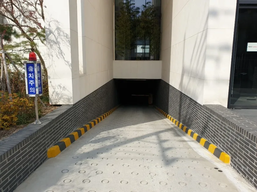 AU TOWER 외관 11