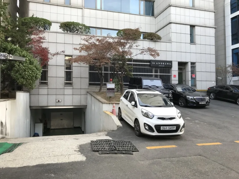 유신빌딩 외관 7