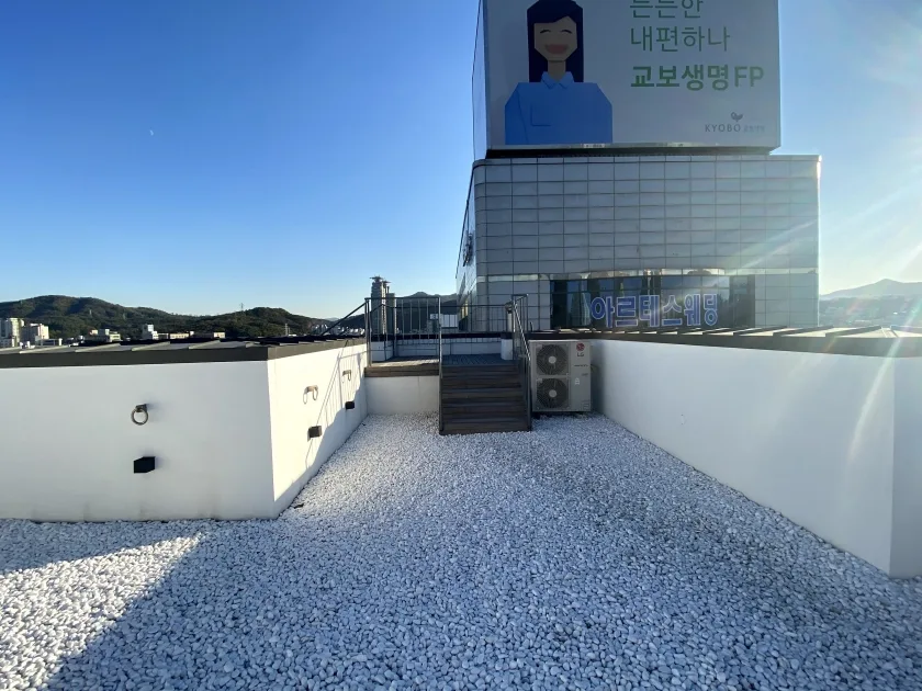 YM타워 외관 8