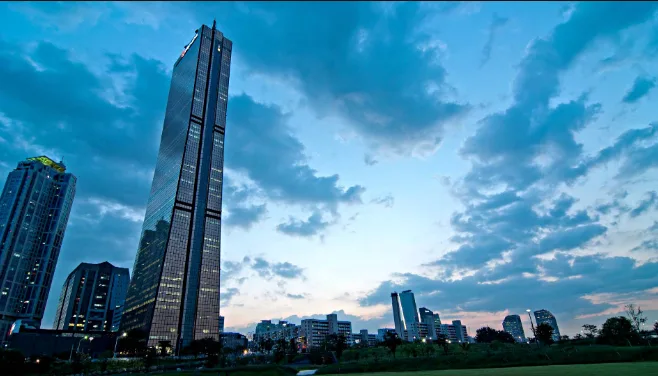 리츠 _ 강남 빌딩 투자 확대