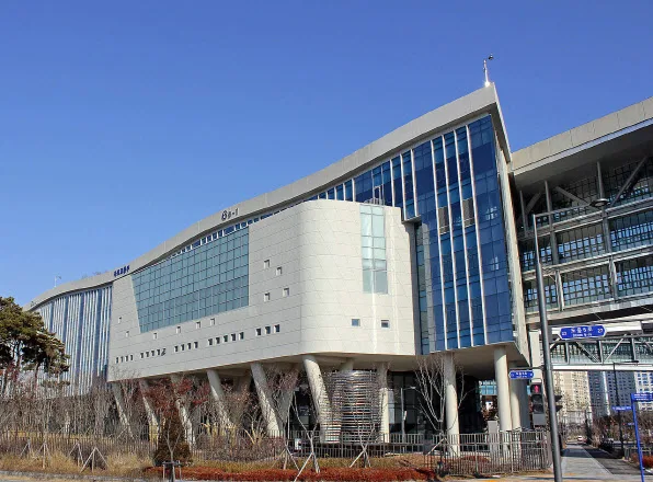 국토교통부 직원의 부동산 구매, 어디까지 합법일까?