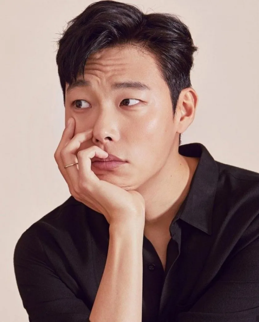 "사업을 위해 건물 매입한 건데요.." 류준열, 강남 건물 팔아 40억 차익